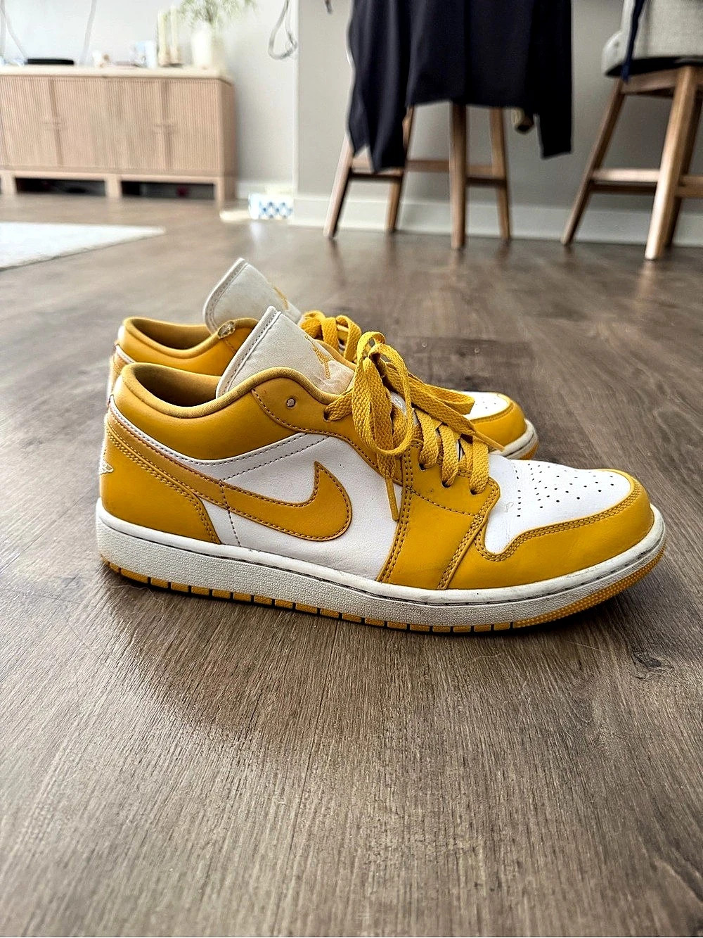 Jordan Air Jordan 1 Low 'University Gold' Yellow & White US 11